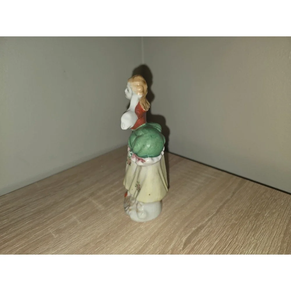 Vintage Made in‎ Occupied Japan Porcelain Colonial Woman Figurine Red Green 4.5